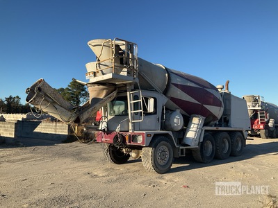 2007 Terex 8x6 Front Discharge Mixer vrachtwagen