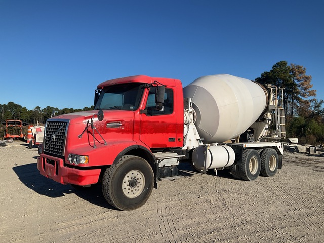 2007 Volvo VHD 6x4 Mixer Truck 2007 Volvo VHD 6x4 Mixer Truck