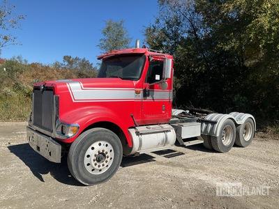 2005 International 9900i 6x4 Ciągnik siodłowy T/A z kabiną dzienną