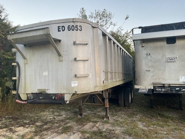 1989 Summit 28 ft T/A End Dump Trailer 1989 Summit 28 ft T/A End Dump Trailer