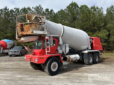 2007 Oshkosh S-2346 6x6 Front Discharge Mixer Truck