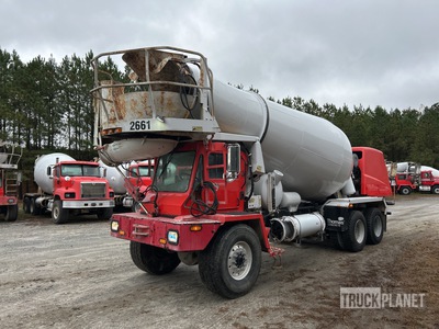 2006 Oshkosh S-2346 6x6 Front Discharge Mixer Truck