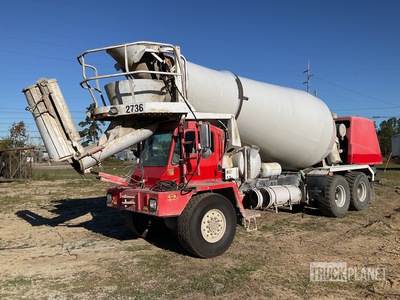 2007 Oshkosh S-2346 6x4 Front Discharge Mixer Truck