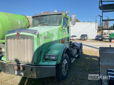 2004 Kenworth 6x4 Day Cab Truck Tractor (Inoperable)