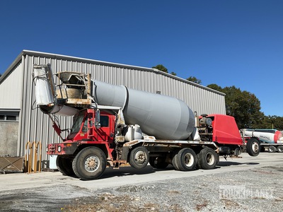 2007 Oshkosh S-2146 10x6 Front Discharge Mixer Truck