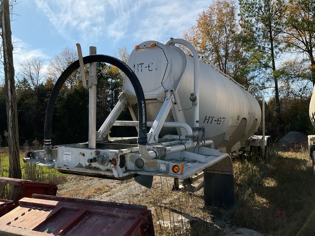 1999 Heil 1048 cft T/A Tanker Trailer