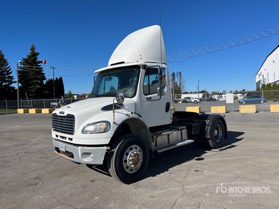 2008 Freightliner M2 106 4x2 Cabeza Tractora Cabina Corta