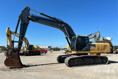 2014 John Deere 350GLC حفارة بجنزير