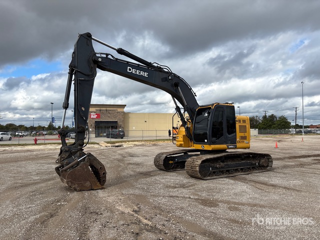 2022 John Deere 245G LC Tracked Excavator | Ritchie Bros. Auctioneers