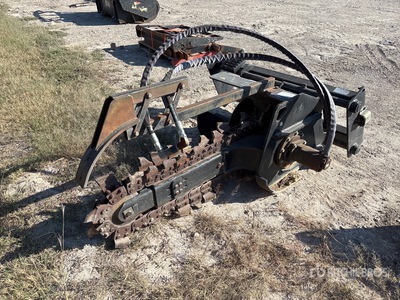 Cat T6B 36 in Skid Steer Trencher