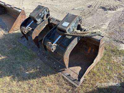 Cat 74 in Cazo con garfio para minicargadora