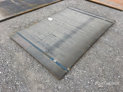 Quantity of (2) 2025 Kit Containers 60 in x 87 in (1 in Thick) Stahlplatten