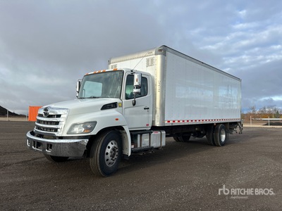 2018 Hino 308 4x2 Furgoneta caja cerrada