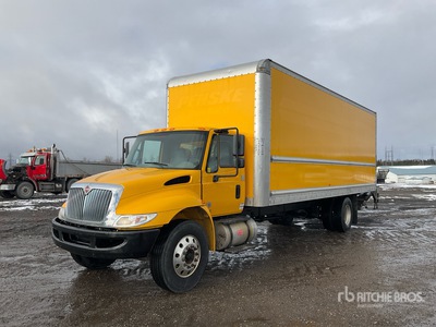 2019 International 4300 SBA 4x2 Van Truck