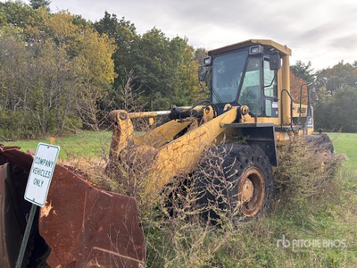 1994 Komatsu WA380-1L Wheel Loader (Inoperable)