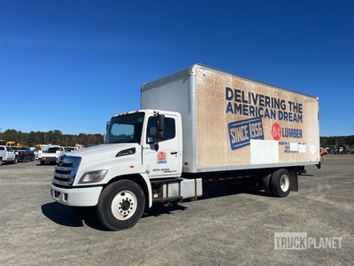 2016 Hino 268 4x2 Van Truck