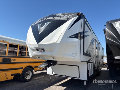 2018 Keystone Voltage 42 ft Tri/A Travel Trailer