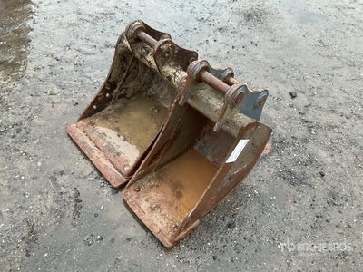 Quantity of (2) 450 mm Digging Cazo para excavadora