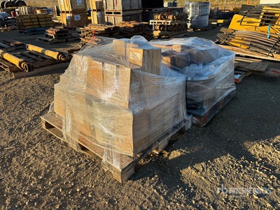 Quantity of (2) Pallets of Air, Oil & Fuel Filtri - Fits D5N, D6M, D8R, D7R, John Deere 772G AWD, International Truck ISX 15, Barko 640