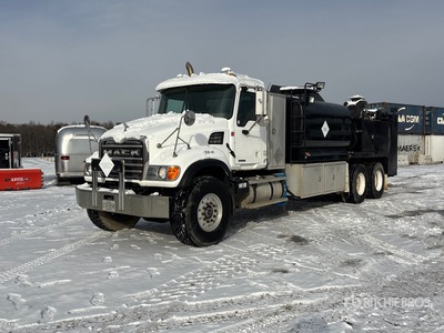 2005 Mack CV713 6x4 Smarownica
