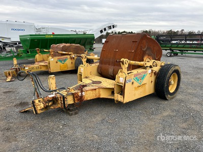 2000 Impactor 2000 Impact Pull Behind Roller
