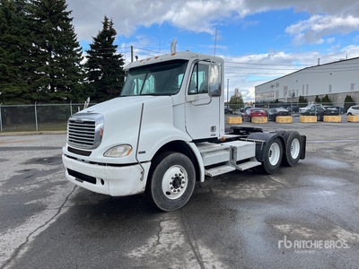 2010 Freightliner Columbia 112 6x4 Ciągnik siodłowy T/A z kabiną dzienną