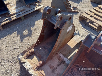 2022 Volvo 12 in Digging Excavator Bucket