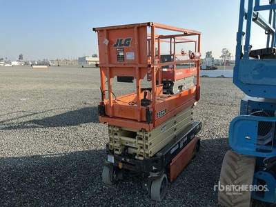 2017 JLG 1932R Electric Scissor Lift