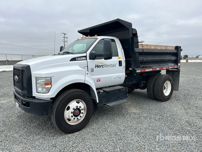 2019 Ford F-750 4x2 S/A Dump Truck