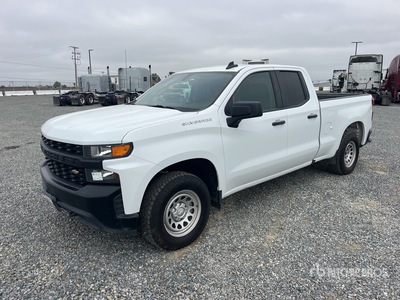 2021 Chevrolet Silverado 1500 4x4 Extended Cab Pick Up