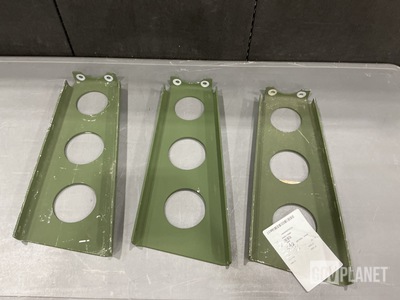 (42) A3018372-2 Angle Brackets