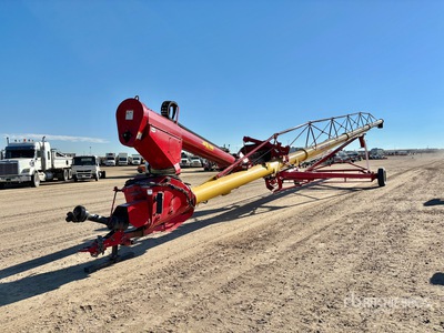 2018 Westfield MKX 130-84 13 in x 84 ft Graan vijzel