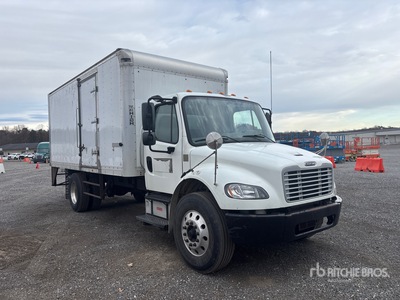 2019 Freightliner M2 106 4x2 Furgoneta caja cerrada