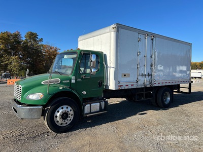 2018 Freightliner M2 106 4x2 Camion fourgon