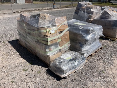 Lote de Refacciones para Camion / Truck Spare Parts ملحقات الشاحنات