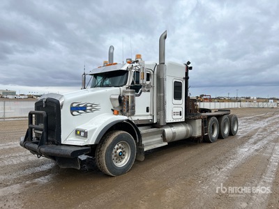 2012 Kenworth T800 8x6 Sleeper Winch Truck
