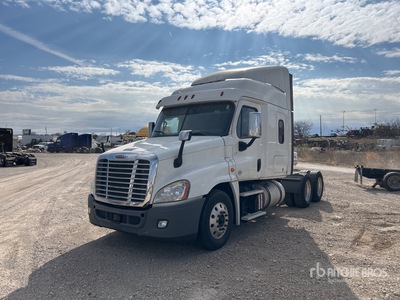 2017 Freightliner Cascadia 125 6x4 T/A Slaapcabine Trekker (Inoperable)