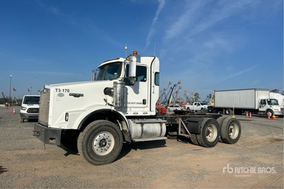 2009 Kenworth T800 6x4 T/A Day Cab Truck Tractor