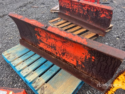 Kubota B2763 60 in Blade Attachment