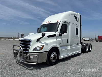 2020 Freightliner Cascadia 126 6x4 تراكتور شاحنة كابينة النوم (ثنائية المحور)