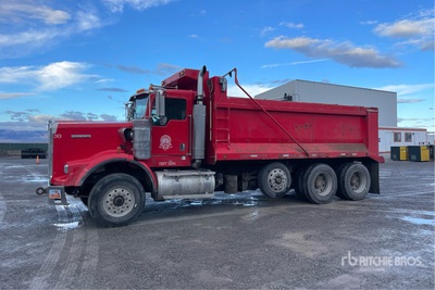 2004 Kenworth T800 8x4 Tri/A Dump Truck