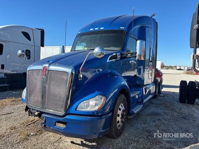 2018 Kenworth T680 6x4 Cabeza Tractora Cabina Dormitorio