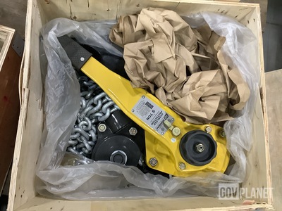 (2) OZ Lifting OZ900-15LHOP Lever Chain Hoists