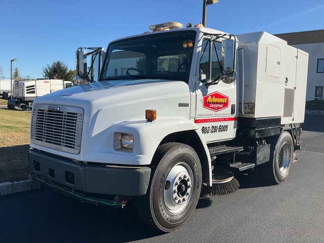 Elgin on 1999 Freightliner FL70 Sweeper Truck Elgin on 1999 Freightliner FL70 Sweeper Truck