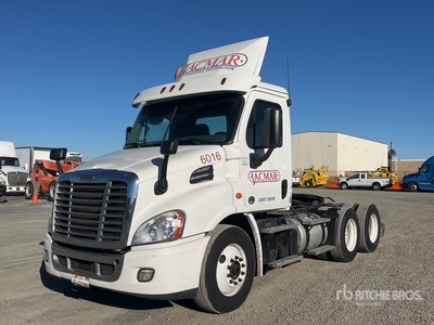 2017 Freightliner Cascadia 113 6x4 T/A Day Cab Truck Tractor