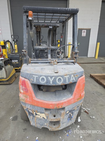 MONTACARGAS 2021 TOYOTA 8FGU25