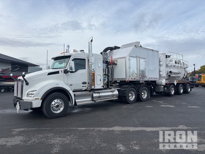 2025 Supervac 2000 SVHR-3800 on 2025 Kenworth T880 6x4 Sleeper Vacuum Tanker Truck (Unused)
