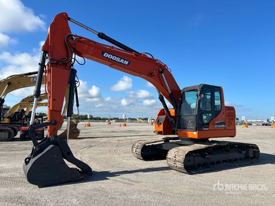 2014 Doosan DX235 LCR Tracked Excavator