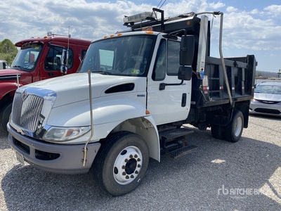 2010 International 4300 2-Achs Kipper-Lkw