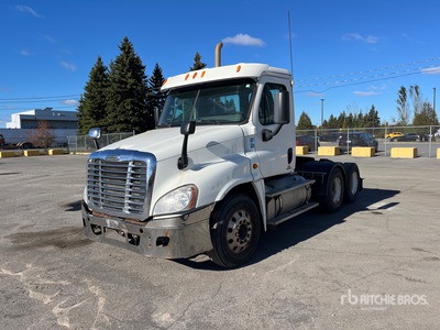 2012 Freightliner Cascadia 125 6x4 T/A Day Cab Truck Tractor
